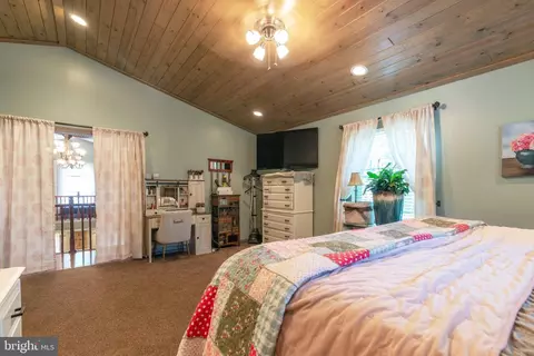 Bedroom - 1002 Maple Ln, Tyrone, PA 16686 photo 7 of 7
