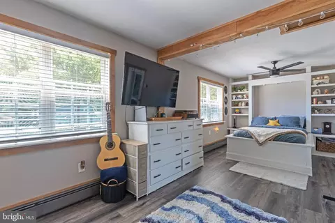 Bedroom - 1002 Maple Ln, Tyrone, PA 16686 photo 2 of 7