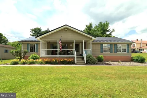 408 Pine St, Bellwood, PA 16617