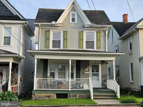615 W 15th St, Tyrone, PA 16686