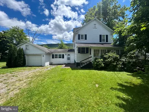 125 1st St, Tyrone, PA 16686