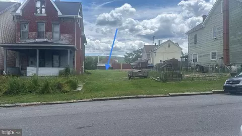 911 1st Ave, Altoona, PA 16602
