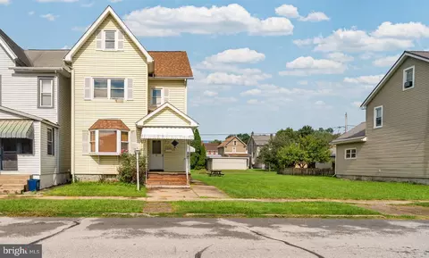 2912 4th Ave, Altoona, PA 16602