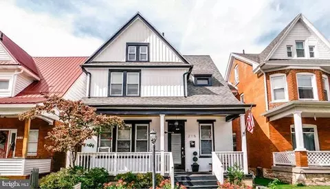 215 N 11th Ave, Altoona, PA 16601