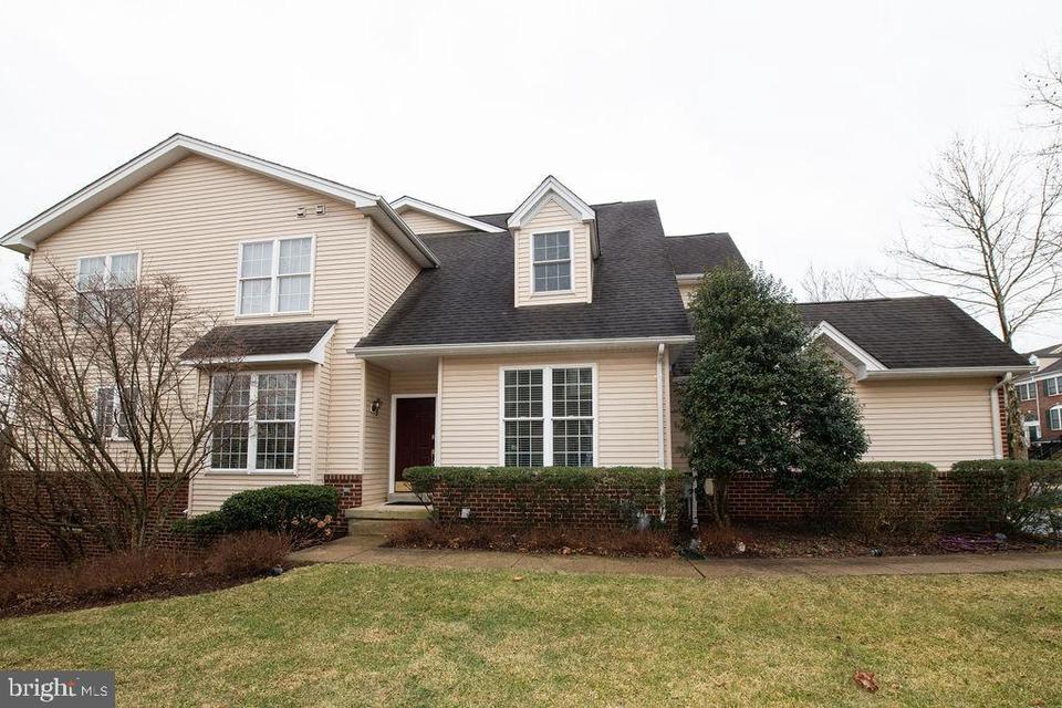 2303 Dorchester St W, Furlong, PA 18925 33 Photos MLS PABU2020212