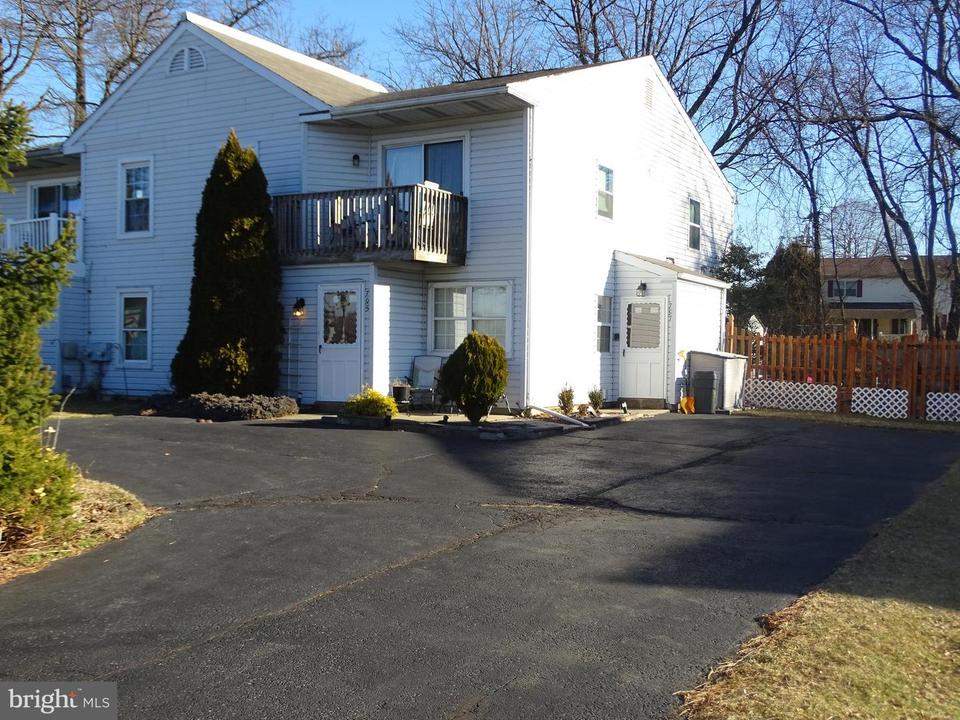 705 Timber Ln, Langhorne, PA 19047 2 Photos MLS PABU2020274 Movoto