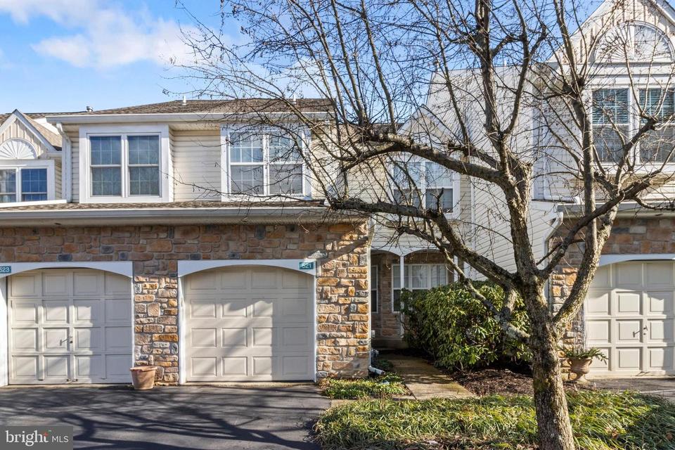 521 Aspen Woods Dr 110, Yardley, PA 19067 27 Photos MLS 