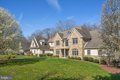 106 Autumn Trace Dr, New Hope, PA 18938