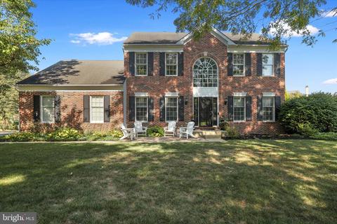 4928 Davis Dr, Doylestown, PA 18902