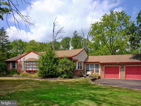 45 W Peace Valley Rd, Chalfont, PA 18914
