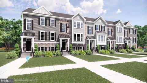 21 Church St, Chalfont, PA 18914