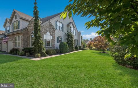 3842 Nanlyn Farms Cir, Doylestown, PA 18902
