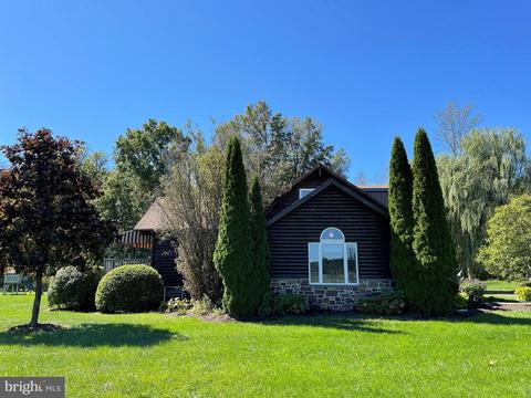 5652 Wismer Rd, Pipersville, PA 18947