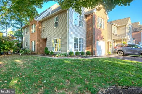 183 Victoria Ct #132, Doylestown, PA 18901