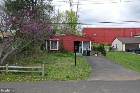 608 Feaster Ave, Feasterville Trevose, PA 19053