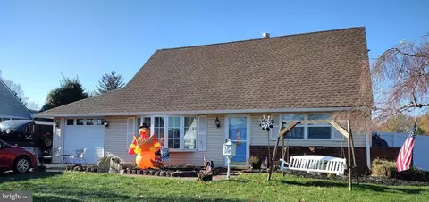 87 Heartwood, Levittown, PA 19056