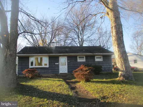 1024 Harding Rd, Southampton, PA 18966