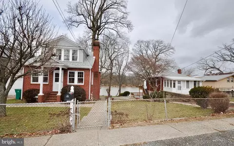 611-615 Neshaminy Rd, Croydon, PA 19021