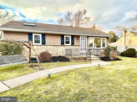 542 Welcome Ln, Feasterville Trevose, PA 19053