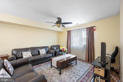 1463 Tarleton Pl, Warminster, PA 18974 photo 2