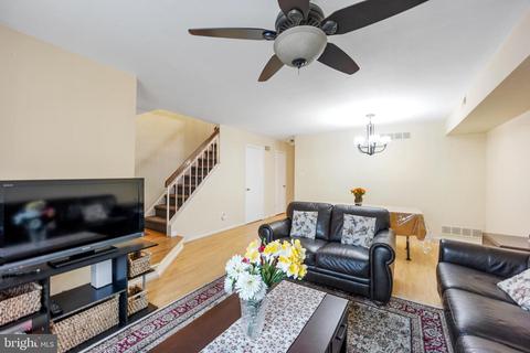 1463 Tarleton Pl, Warminster, PA 18974 photo 4