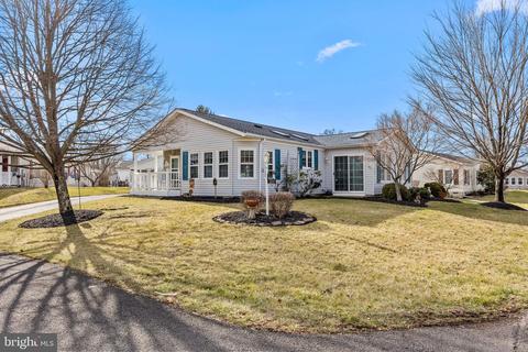 189 Hummingbird Ct S, New Hope, PA 18938