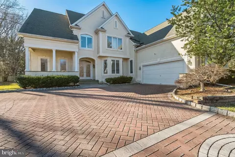 110 Maureen Rd, Holland, PA 18966