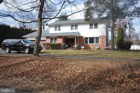 1046 Gravel Hill Rd, Southampton, PA 18966