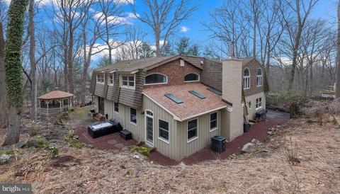 3 Middle Rd, New Hope, PA 18938