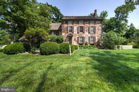96 Woodhill Rd, Newtown, PA 18940