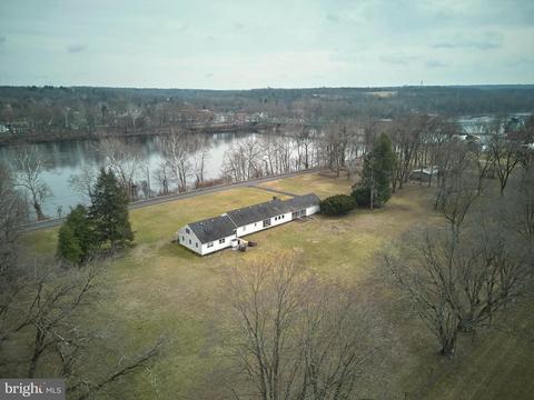 1089 River Rd, Erwinna, PA 18920