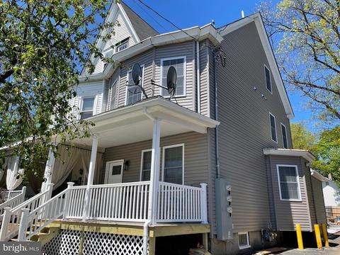 250 W Bridge St, Morrisville, PA 19067