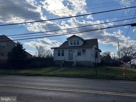400 Cedar Ave, Croydon, PA 19021