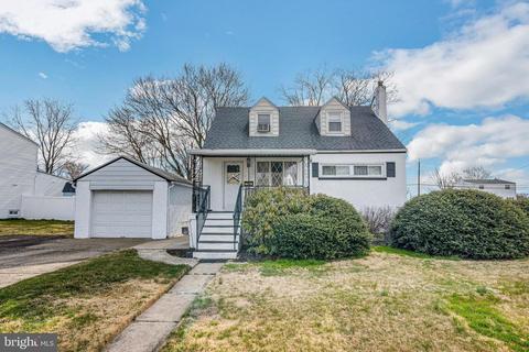 3516 Rockview Dr, Bristol, PA 19007