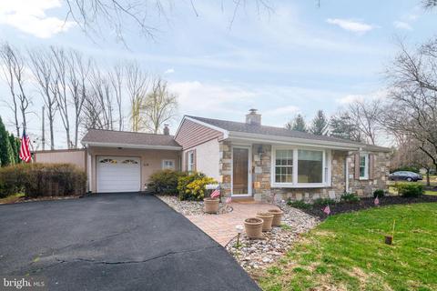 46 Winding Ln, Feasterville Trevose, PA 19053