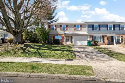 3011 Hallowell Ct, Bensalem, PA 19020