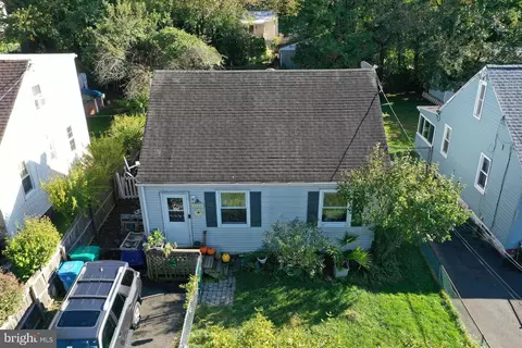 1749 Willow Ave, Bristol, PA 19007