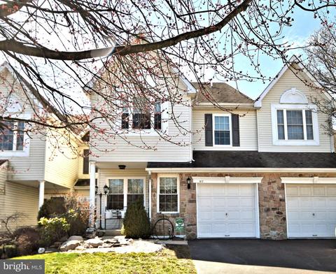 817 Sherrick Ct, Chalfont, PA 18914