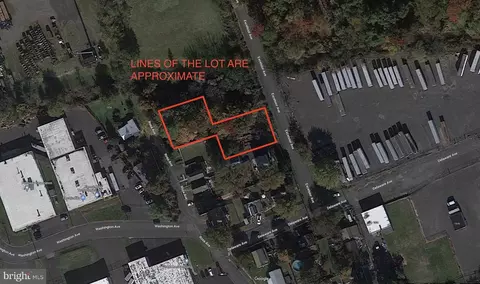575 Rosa Avenue, Croydon, PA 19021
