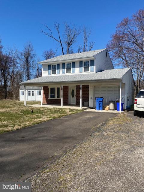5740 Michael Dr, Bensalem, PA 19020
