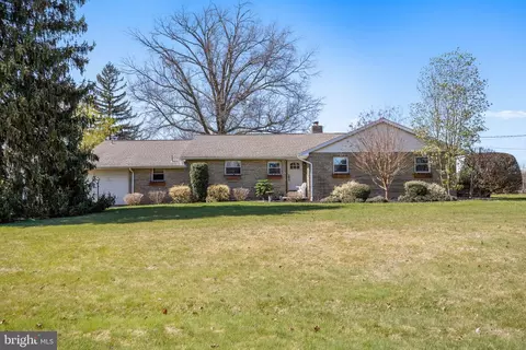 4294 Township Line Rd, Newtown, PA 18940