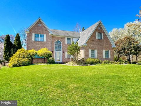 11 Gordon Wilbur Ct, Southampton, PA 18966