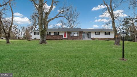 3374 York Rd, Furlong, PA 18925
