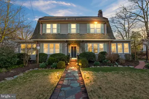 833 Highland Ave, Morrisville, PA 19067