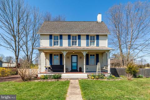 32 Dark Hollow Rd, Pipersville, PA 18947