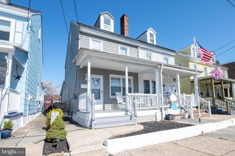 719 Garden St, Bristol, PA 19007