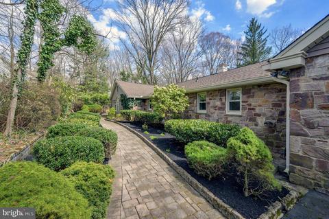 61 Woodland, Doylestown, PA 18901