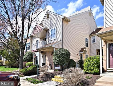 1905 Society Pl, Newtown, PA 18940