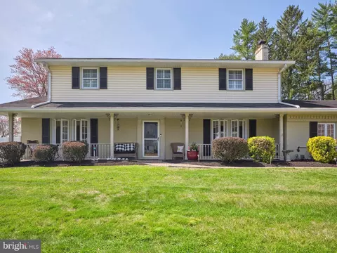 1023 Lehigh Dr, Yardley, PA 19067