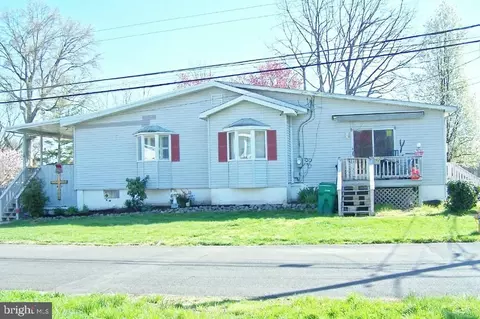 957 Emily Ave, Croydon, PA 19021